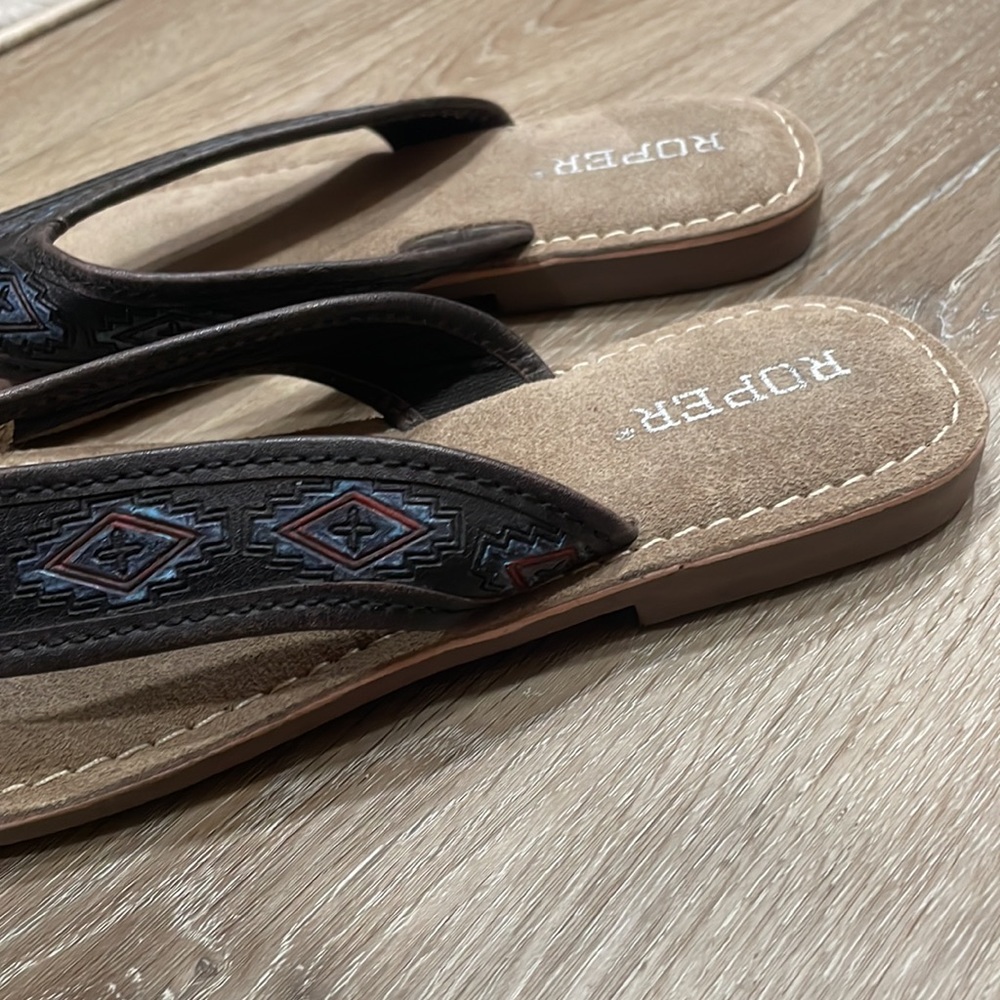 Aztec Roper Sandals - Picture 5 of 5